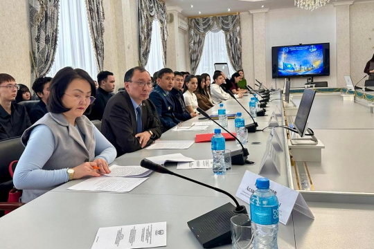 Universities and Government Agencies in Dialogue